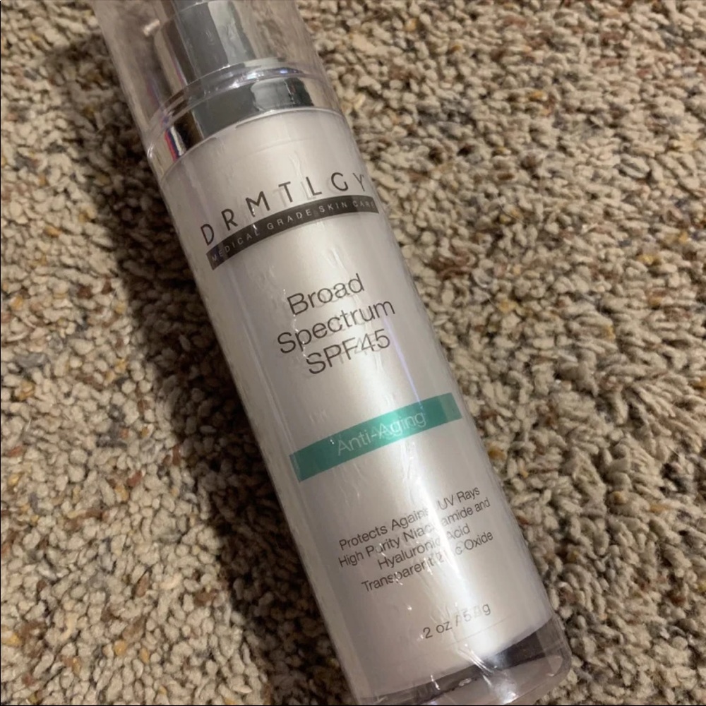 DRMTLGY Broad Spectrum SPF 45